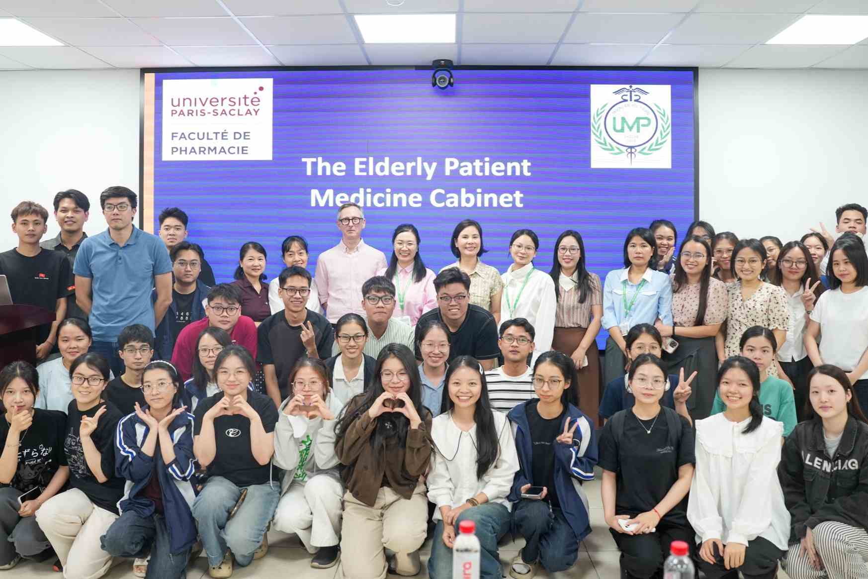 Đoàn công tác Trường Dược, Đại học Paris Saclay thăm Trường Đại học Y Dược: Triển khai hợp tác dự án Erasmus MIC
